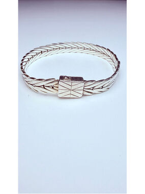 John Hardy Modern Chevron "V" Chain 7.5MM Sterling Silver 925 Bracelet $995